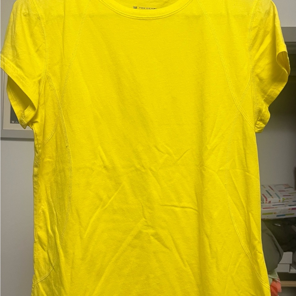 Tek Gear Yellow Short Sleeve Tee